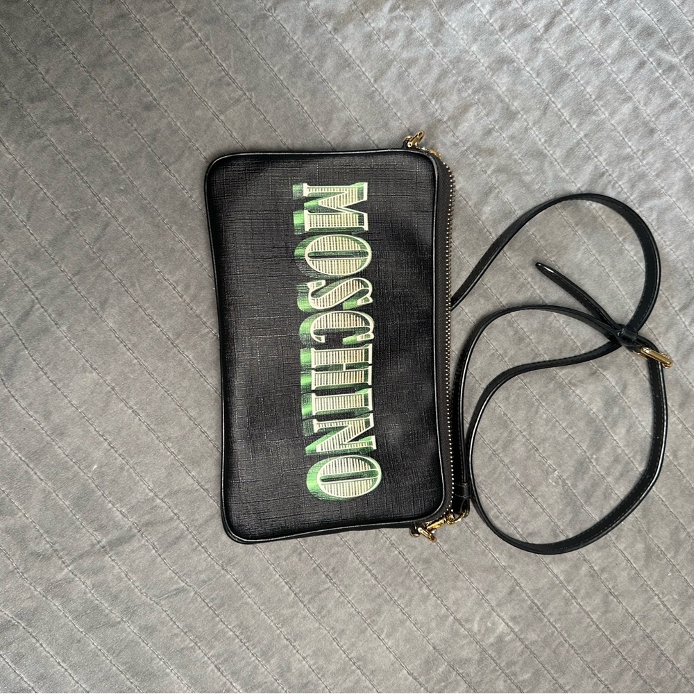 🧸💵MOSCHINO MONEY BEAR CROSSBODY💵🧸 - Picture 2 of 5
